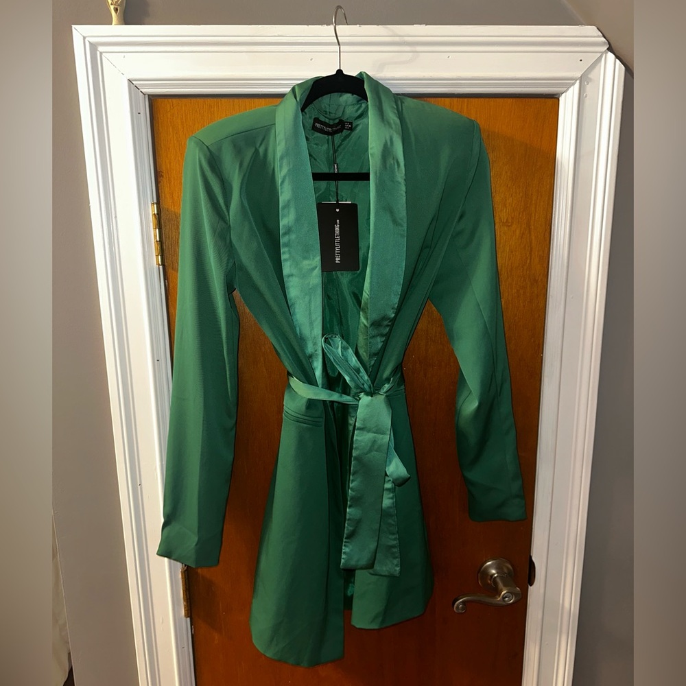 PrettyLittleThing Emerald Women's Robe